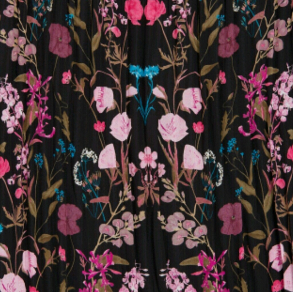 Floral swing Dress - Picture 4 of 8